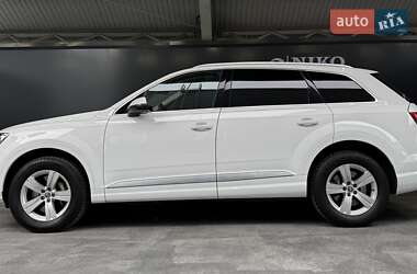 Внедорожник / Кроссовер Audi Q7 2018 в 