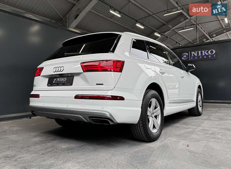 Позашляховик / Кросовер Audi Q7 2018 в Києві