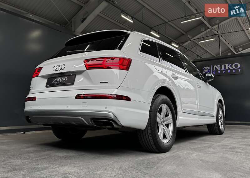 Позашляховик / Кросовер Audi Q7 2018 в Києві