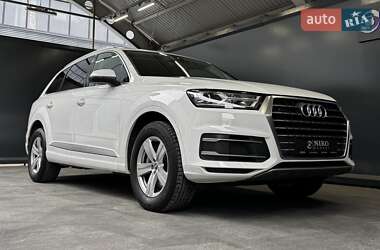 Внедорожник / Кроссовер Audi Q7 2018 в 