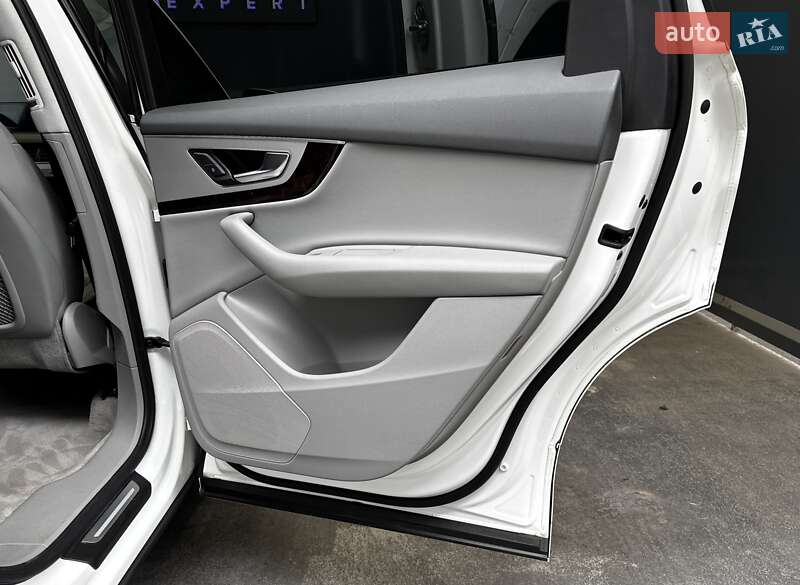 Позашляховик / Кросовер Audi Q7 2018 в Києві