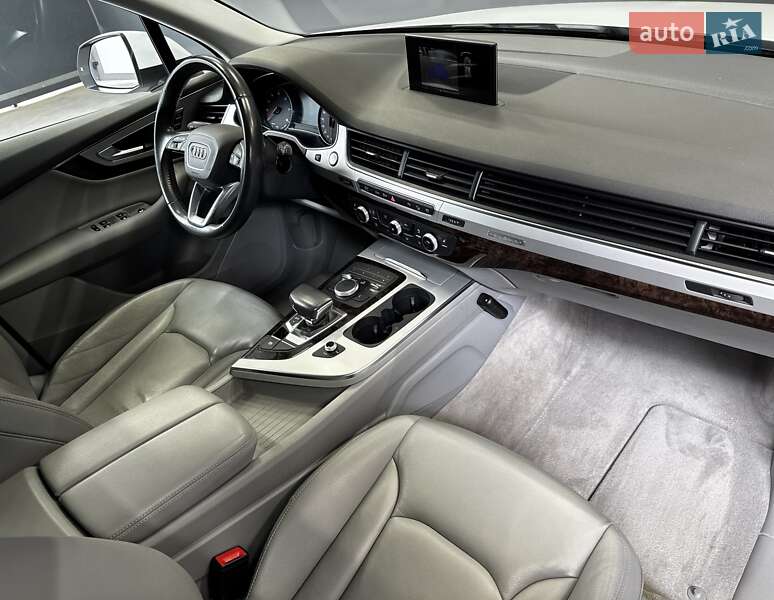 Позашляховик / Кросовер Audi Q7 2018 в Києві