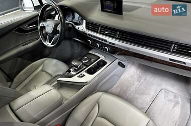 Внедорожник / Кроссовер Audi Q7 2018 в 