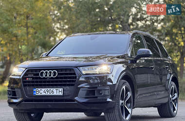 Внедорожник / Кроссовер Audi Q7 2018 в 