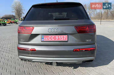 Внедорожник / Кроссовер Audi Q7 2018 в 