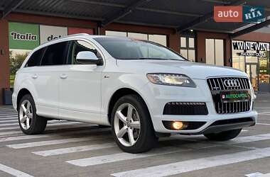 Позашляховик / Кросовер Audi Q7 2013 в 