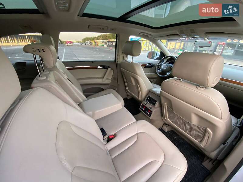 Позашляховик / Кросовер Audi Q7 2013 в Києві