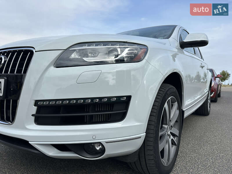 Позашляховик / Кросовер Audi Q7 2013 в Черкасах