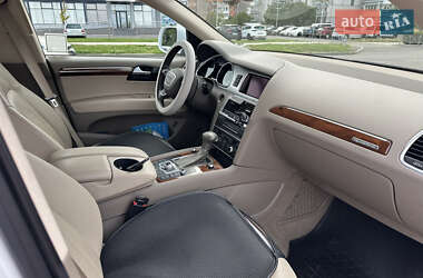 Внедорожник / Кроссовер Audi Q7 2013 в 