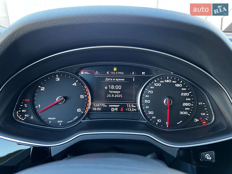 Позашляховик / Кросовер Audi Q7 2016 в Рівному