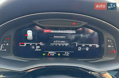 Позашляховик / Кросовер Audi Q7 2021 в 
