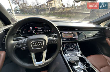 Позашляховик / Кросовер Audi Q7 2021 в 