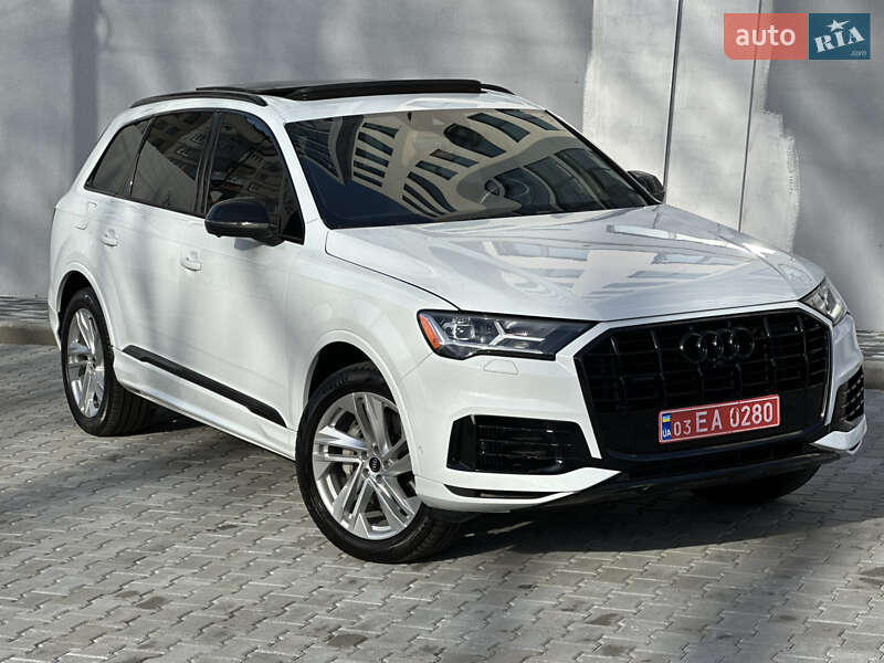 Позашляховик / Кросовер Audi Q7 2021 в Києві