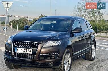 Позашляховик / Кросовер Audi Q7 2009 в 