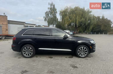 Внедорожник / Кроссовер Audi Q7 2018 в 
