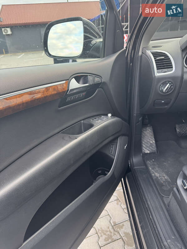 Внедорожник / Кроссовер Audi Q7 2015 в Тернополе