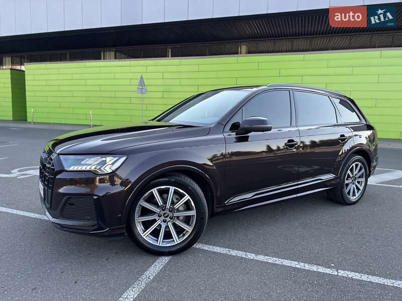 Позашляховик / Кросовер Audi Q7 2022 в Києві