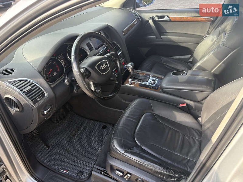 Позашляховик / Кросовер Audi Q7 2012 в Львові