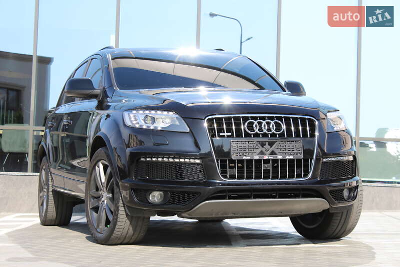 Позашляховик / Кросовер Audi Q7 2015 в Рівному