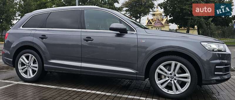 Позашляховик / Кросовер Audi Q7 2016 в Коломиї