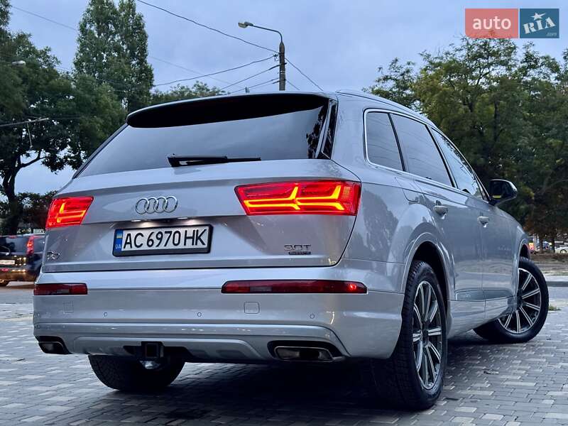 Внедорожник / Кроссовер Audi Q7 2015 в Одессе