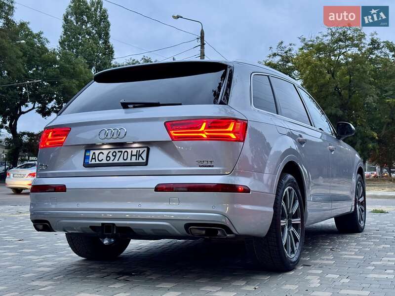 Внедорожник / Кроссовер Audi Q7 2015 в Одессе