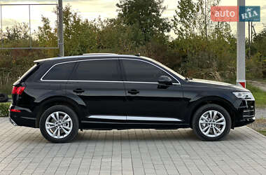 Внедорожник / Кроссовер Audi Q7 2016 в 
