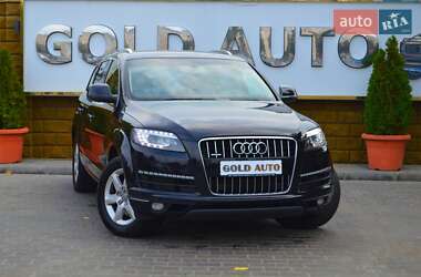 Внедорожник / Кроссовер Audi Q7 2010 в 