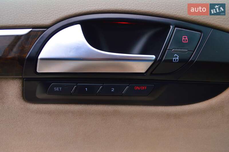 Позашляховик / Кросовер Audi Q7 2010 в Одесі фото 40 Позашляховик / Кросовер Audi Q7 2010 в Одесі