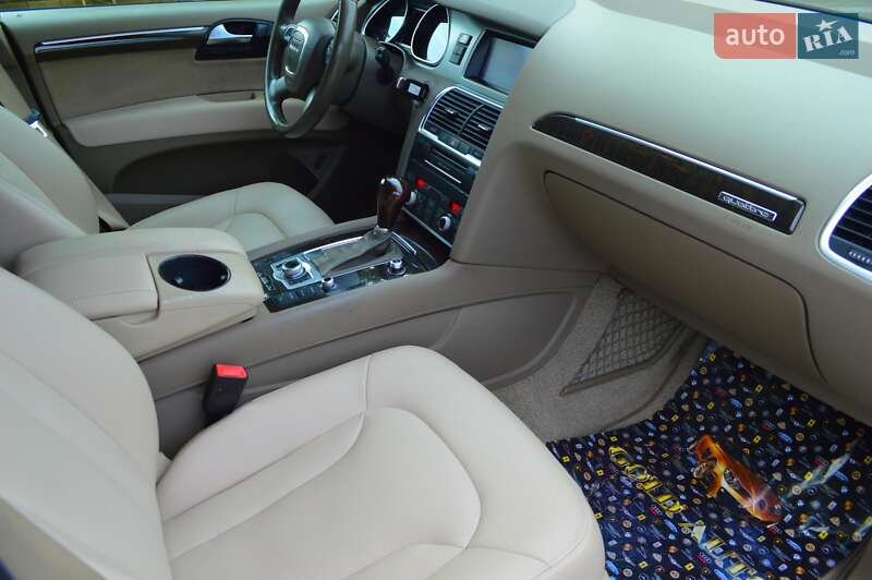 Позашляховик / Кросовер Audi Q7 2010 в Одесі фото 32 Позашляховик / Кросовер Audi Q7 2010 в Одесі