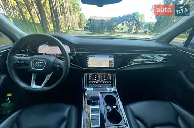 Позашляховик / Кросовер Audi Q7 2020 в 
