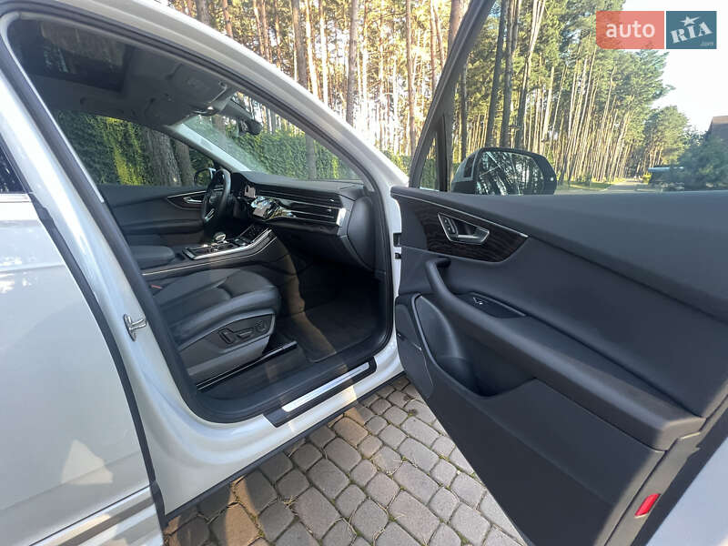 Внедорожник / Кроссовер Audi Q7 2020 в Львове