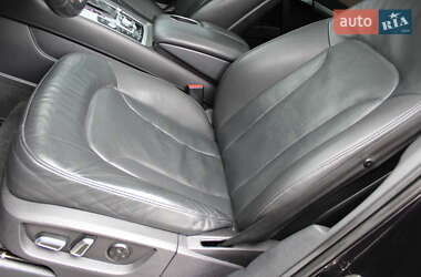 Позашляховик / Кросовер Audi Q7 2015 в 