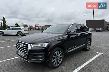 Позашляховик / Кросовер Audi Q7 2016 в 