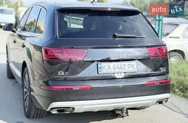 Внедорожник / Кроссовер Audi Q7 2017 в 