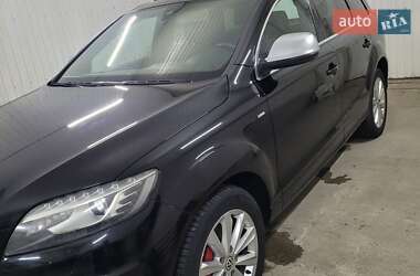 Позашляховик / Кросовер Audi Q7 2010 в 