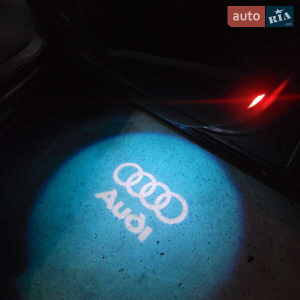Внедорожник / Кроссовер Audi Q7 2010 в Изяславе