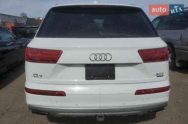 Позашляховик / Кросовер Audi Q7 2015 в 