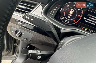 Внедорожник / Кроссовер Audi Q7 2016 в 