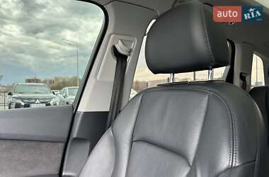 Внедорожник / Кроссовер Audi Q7 2016 в 