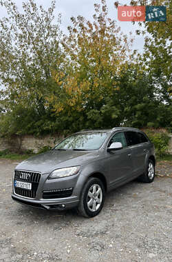 Внедорожник / Кроссовер Audi Q7 2011 в 