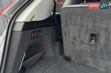 Внедорожник / Кроссовер Audi Q7 2018 в 