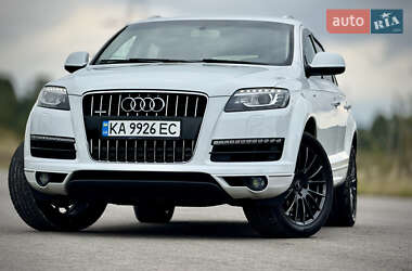 Позашляховик / Кросовер Audi Q7 2013 в 