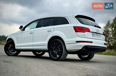 Позашляховик / Кросовер Audi Q7 2013 в 