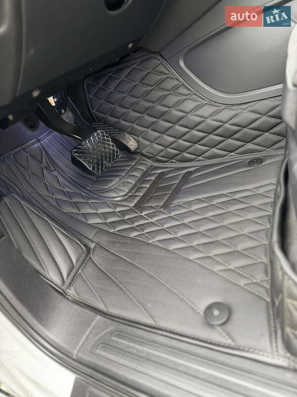 Внедорожник / Кроссовер Audi Q7 2013 в Трускавце