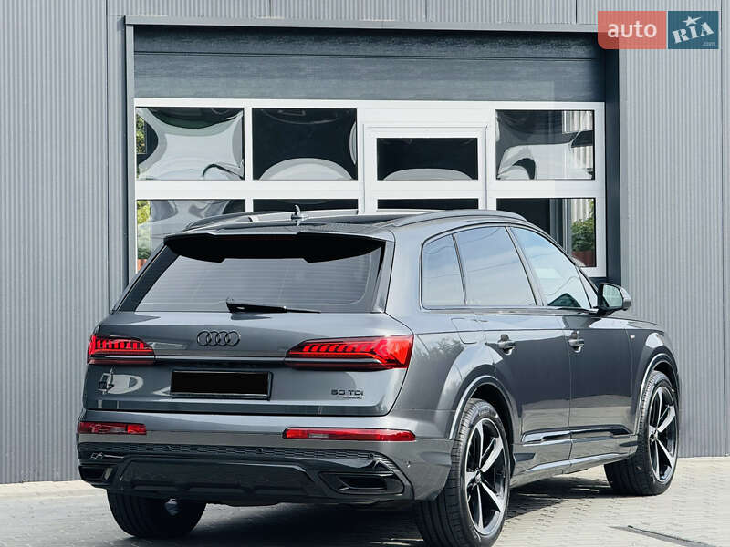 Позашляховик / Кросовер Audi Q7 2020 в Мукачевому