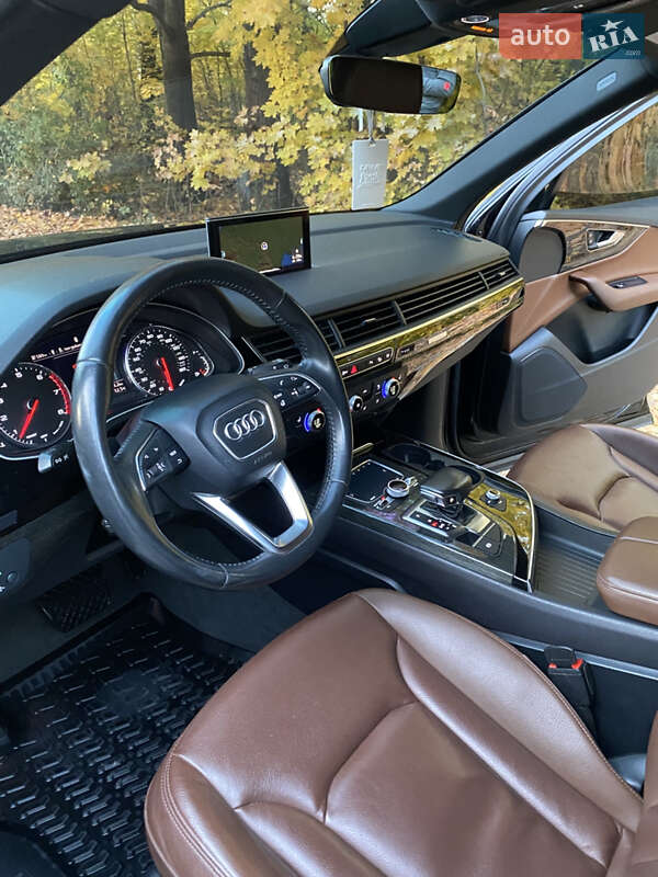 Позашляховик / Кросовер Audi Q7 2017 в Івано-Франківську