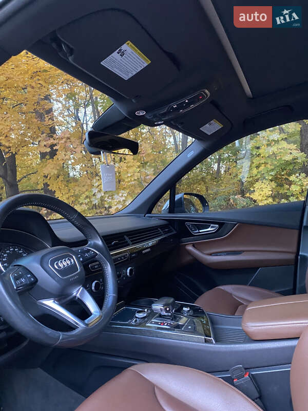 Позашляховик / Кросовер Audi Q7 2017 в Івано-Франківську
