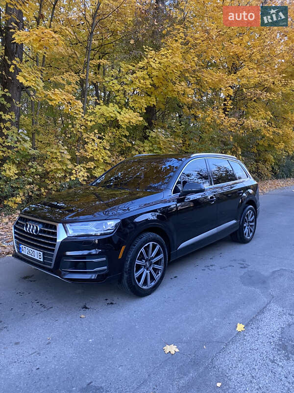 Позашляховик / Кросовер Audi Q7 2017 в Івано-Франківську