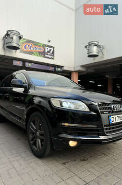 Позашляховик / Кросовер Audi Q7 2006 в 